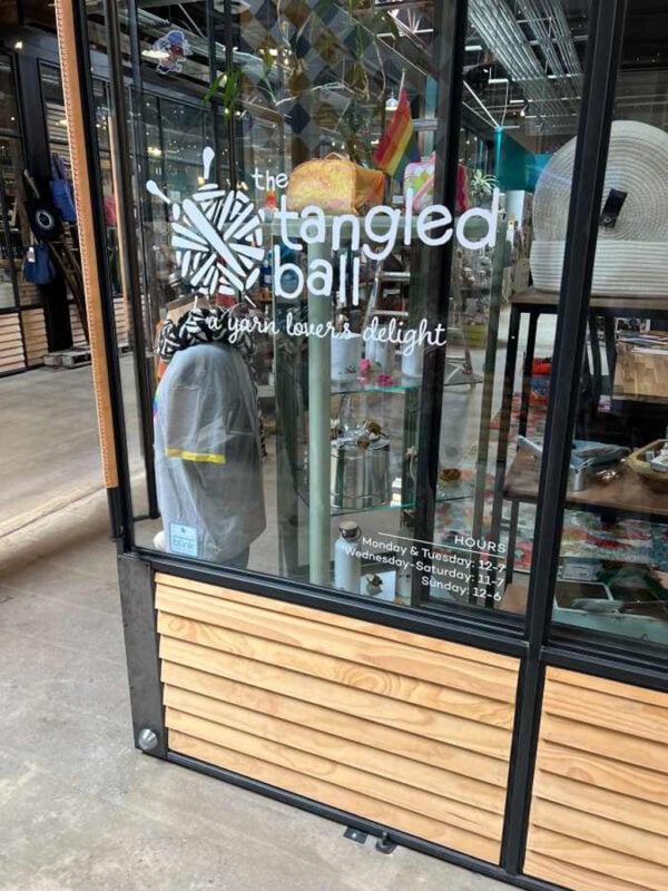 YDPortfolio_WindowGraphic_TangledBall